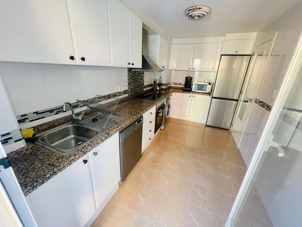 Bonito Apartamento De La Playa Villajoyosa Bagian luar foto