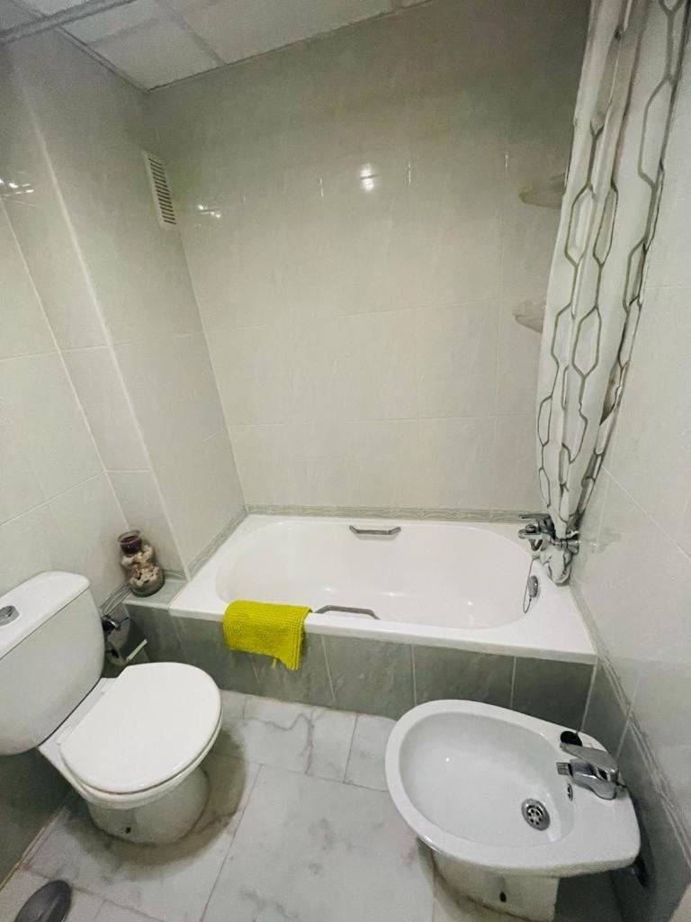 Bonito Apartamento De La Playa Villajoyosa Bagian luar foto